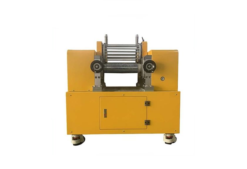 廣東利拿實業(yè)的四輥開煉機：高效與創(chuàng)新的結(jié)合